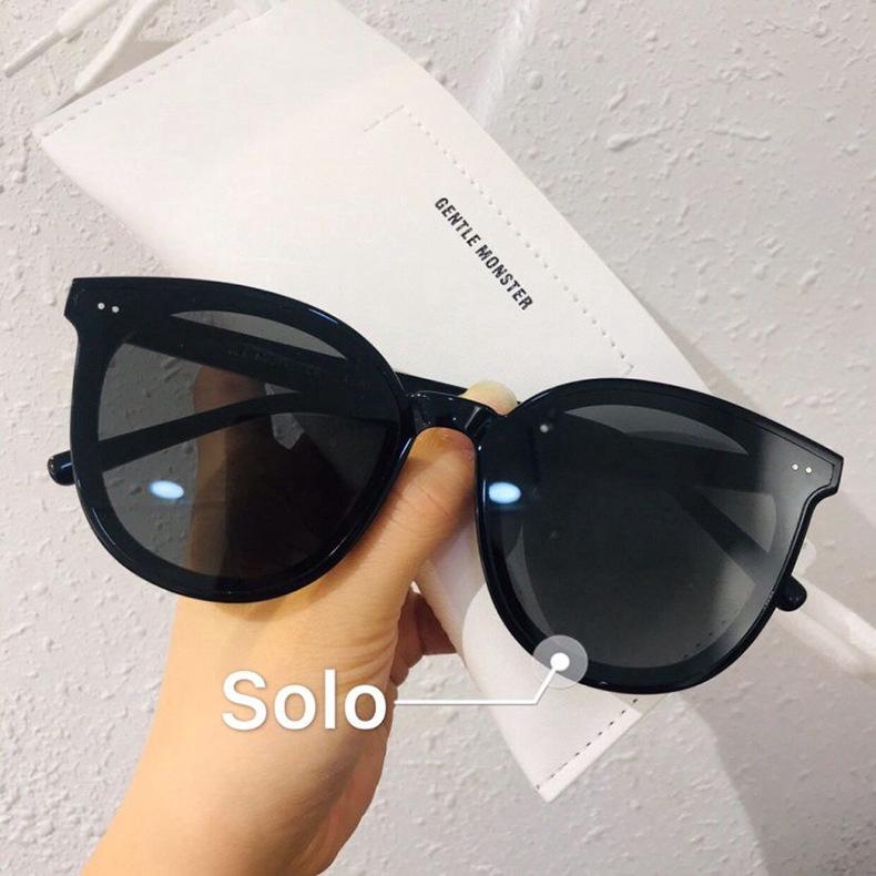 Korea Retro Putaran Sunglasses Wanita / Pria Fashion Style Harajuku Kacamata Anti-UV400 Ready Stock