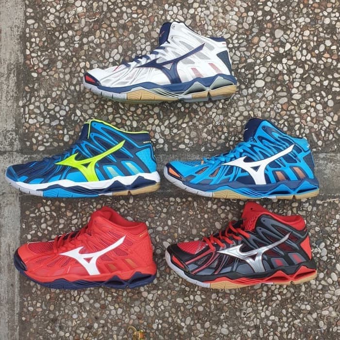 mizuno tornado 5