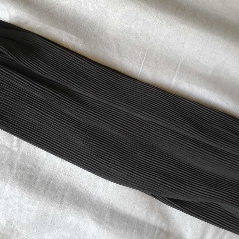 PRELOVED PAKET PASHMINA KERUDUNG PLISKET + CERUTY HITAM BLACK NEW