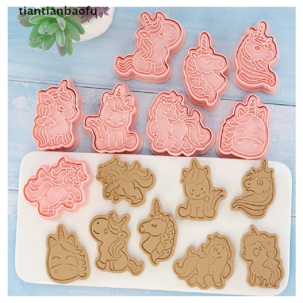 8pcs / set Cetakan Biskuit Bentuk Kartun Unicorn 3D Bahan Plastik