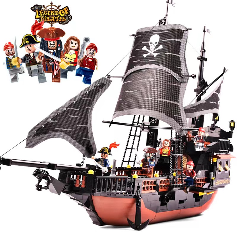 Image of Pirates of the Caribbean Model Puzzle Kapal Bajak Laut Mutiara Hitam Mainan Blok Bangunan anak-anak #7