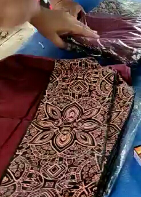 Tas Hajatan Serut Maroon Batik 22