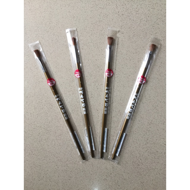 

Water Colour Brush 'PENTEL' Round - ZBS 1 no. 4