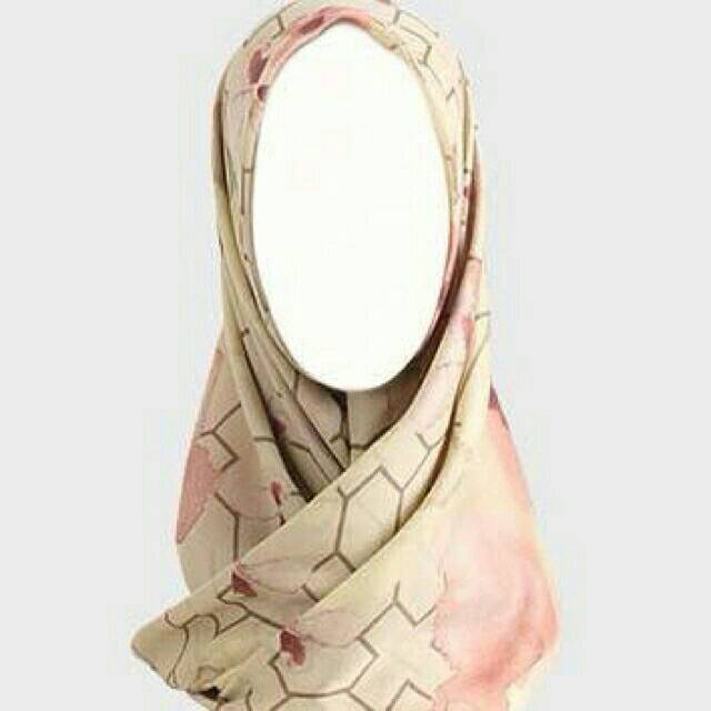 Ria Miranda Signature Scarf