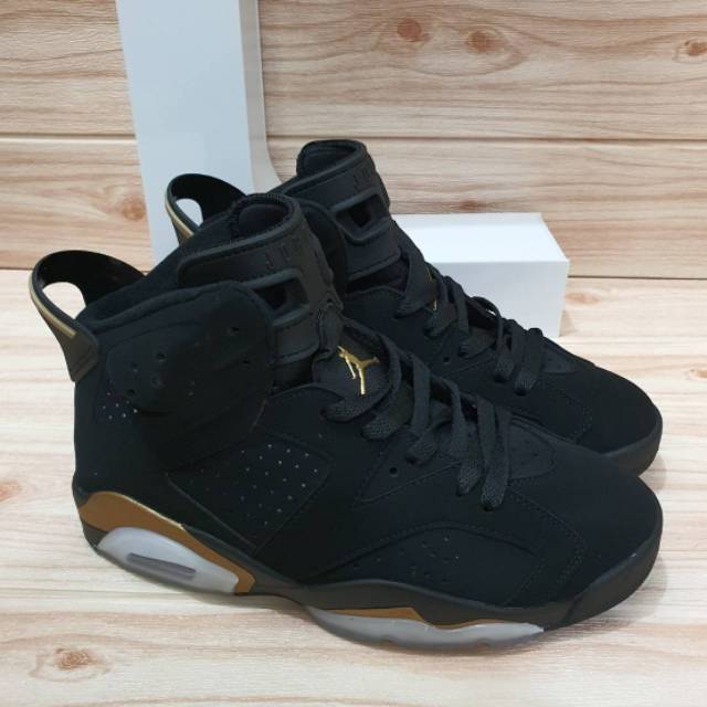 retro 6 black and gold