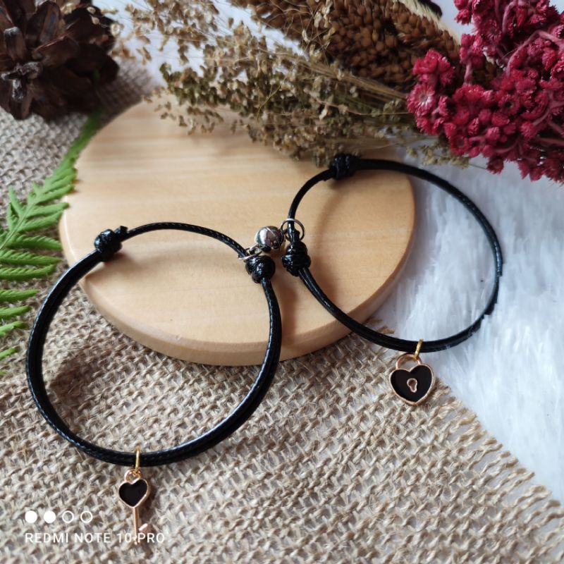 2pcs gelang magnet kunci gembok / gelang couple kunci hati / gelang tali korea / gelang couple