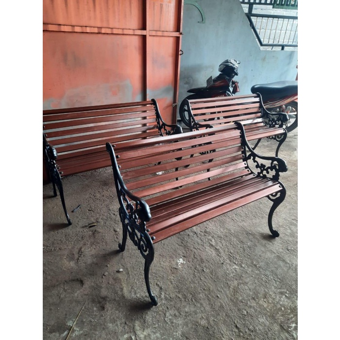 Kursi Kayu - Kursi Taman/Teras/Tamu Besi Cor Bangku Kayu Pjng 105 Hitam Coklat Tua