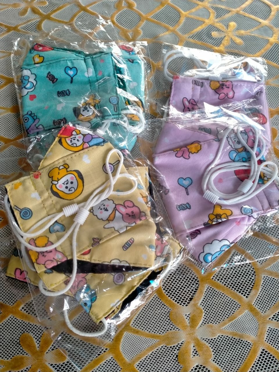 Masker Evo 3d Bts Karakter Bt21 Anak 3ply With Tissue Insert