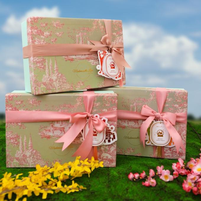 

CHRISTMAS HAMPERS BY MADEMOISELLE LIEM DF161DSD