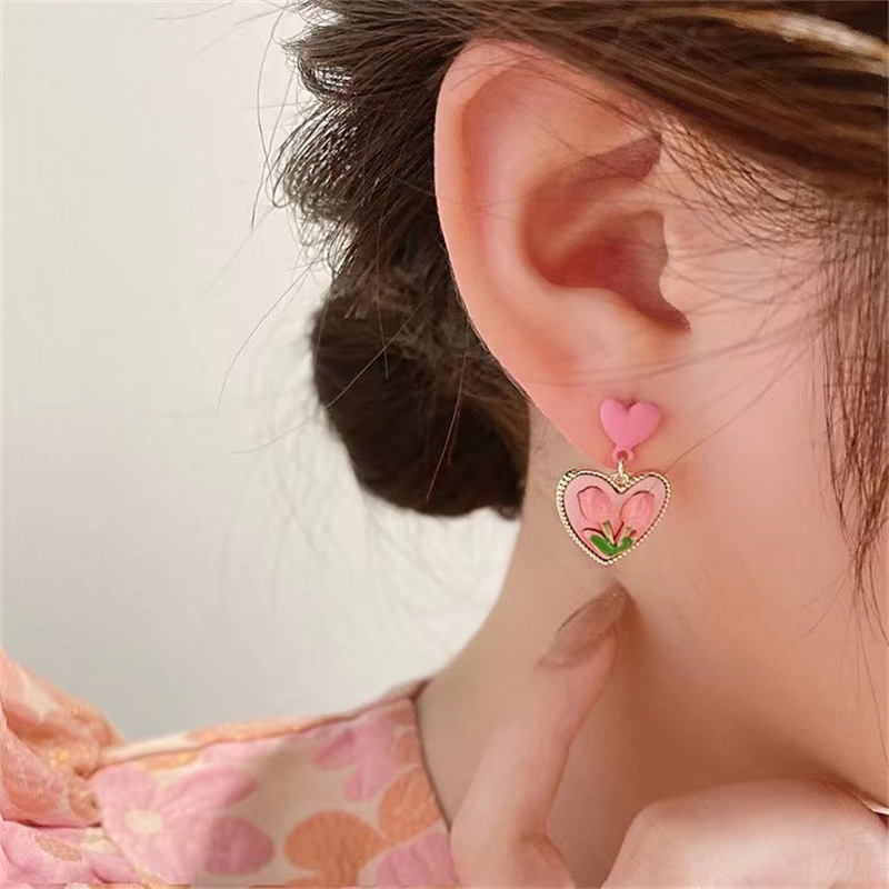 Anting Bentuk Bunga Tulip Warna Pink Untuk Wanita