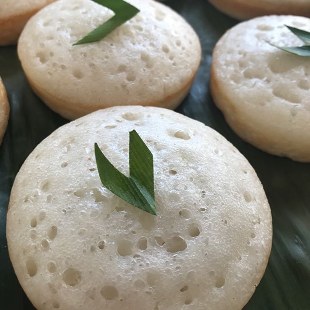 

Kue apem