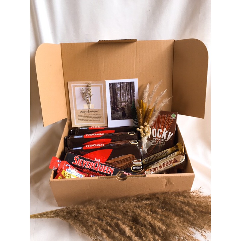 

Snack box