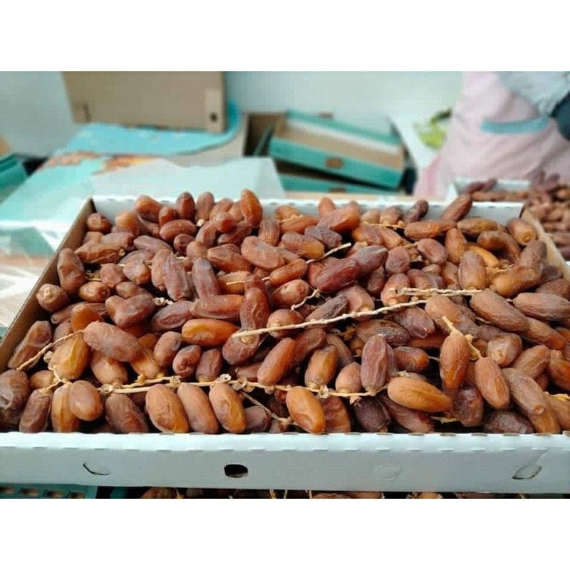 Kurma Tunisia Tangkai 500 gr - Deglet Nour Palm Fruit Dates