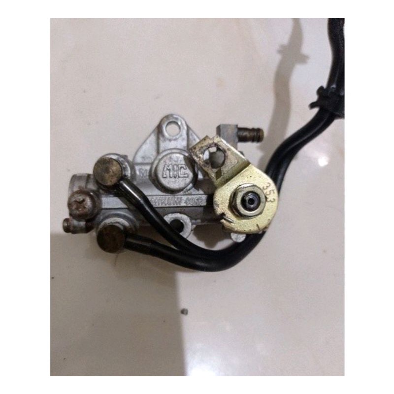 POMPA OLI KUMPO OLI SUZUKI FAMILI SUZUKI FR