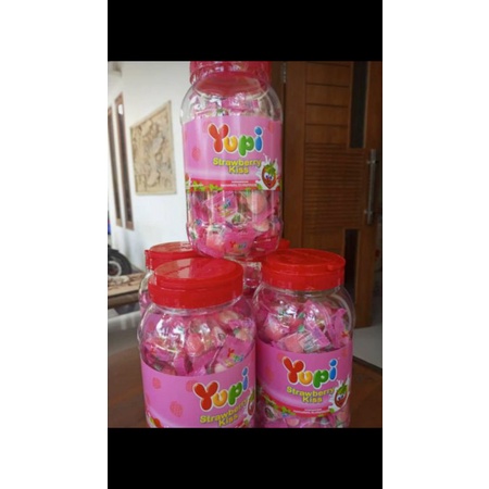 

YUPY KISS TOPLES STRAWBERRY KISS 300 GRAM