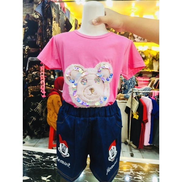 Baju kaos anak perempuan / baju setelan levis anak perempuan / baju anak import / baju anak bludru