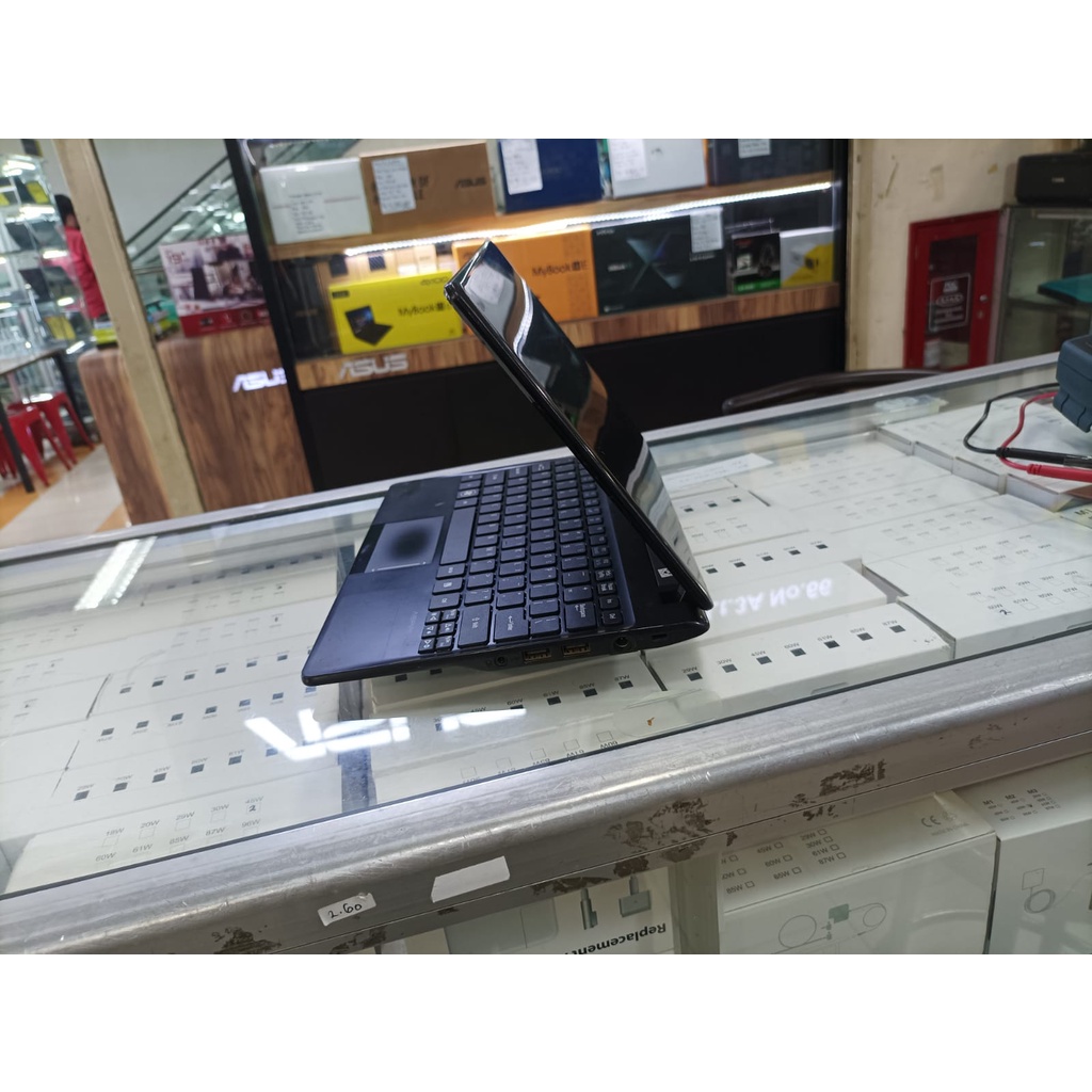 LAPTOP LEPTOP NOTEBOOK SECOND SEKEN BEKAS ACER ASPIRE ONE RAM 4GB HDD 500GB AMD C-70 RADEON MURAH BERKUALITAS ORIGINAL