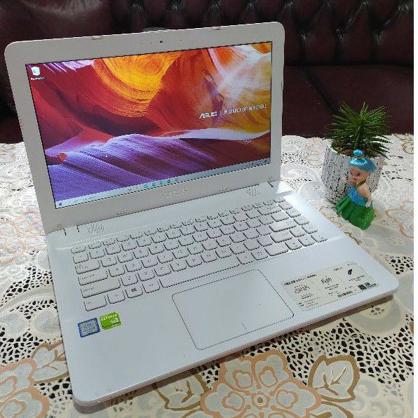 Laptop Asus X441UV Intel Core i3 6006 Nvidia 920MX Win10 Second