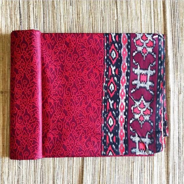 Kain Batik Mega Mendung merah