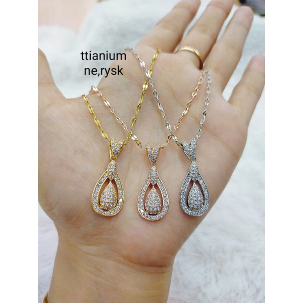 Kalung titanium asli tidak luntur aman dipake mandi