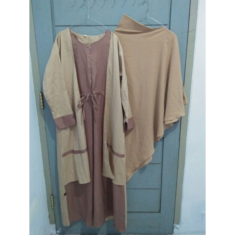 PRELOVED Gamis Set Syari