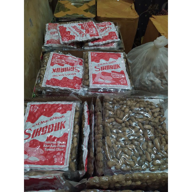 

Kacang Sihobuk +/- 140 gram