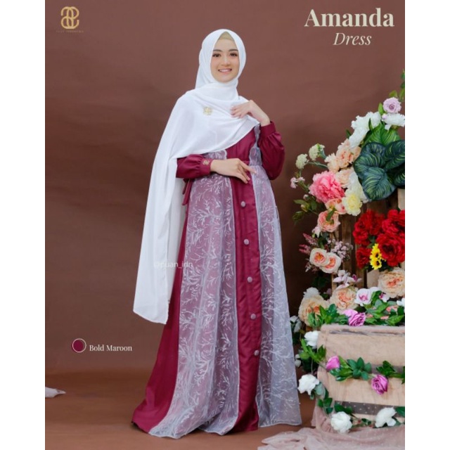 Amanda dress by Puan Ori