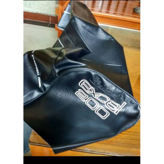 Cover/kulit jok motor vespa Excel 200