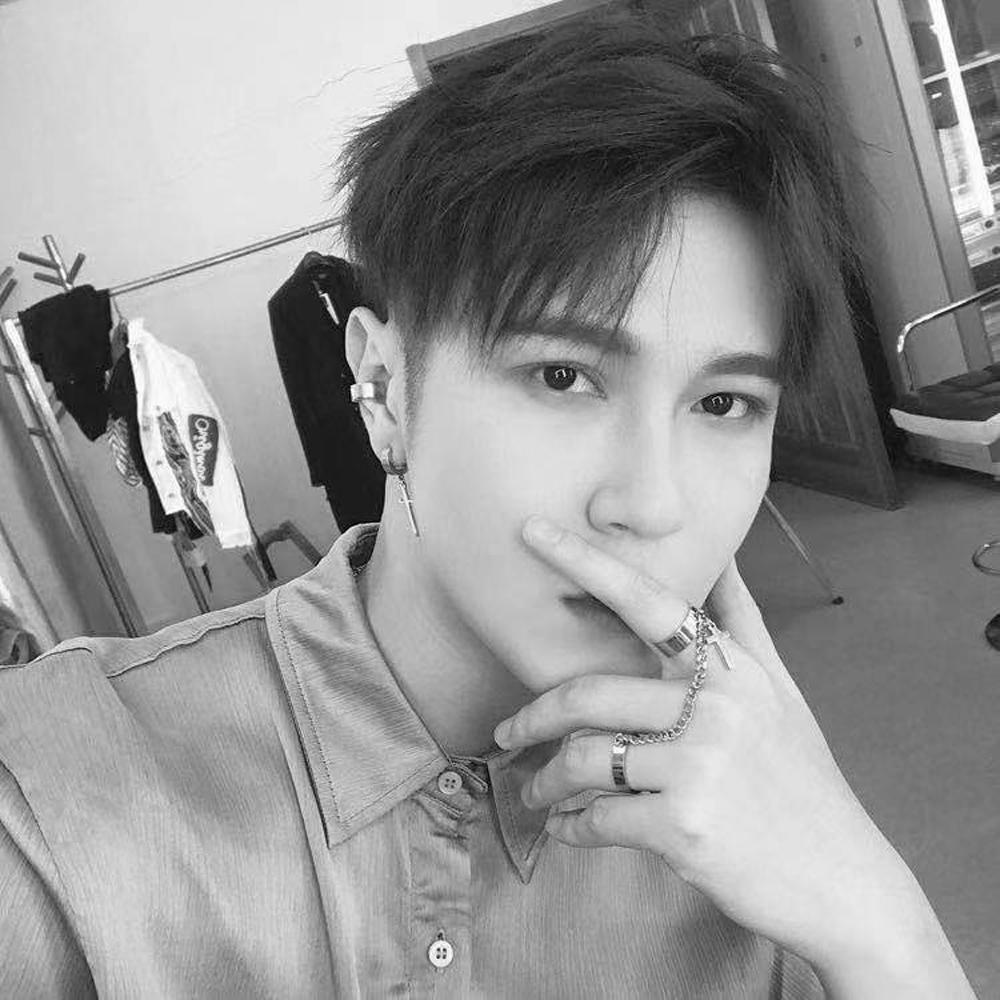 Augustina Gesper Jari Cincin Rantai Kepribadian Fashion Untuk Wanita Pria Multi-layer Rumbai Pembukaan Ring