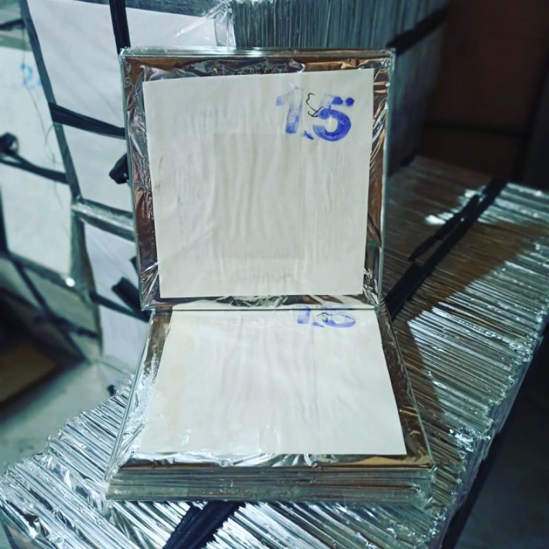 

ALAS KUE KOTAK UK 15X15CM ISI 12 KEPING