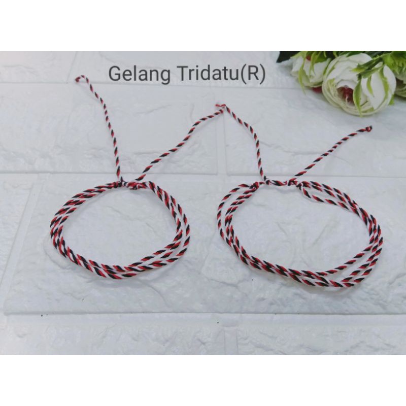 Gelang Tridatu