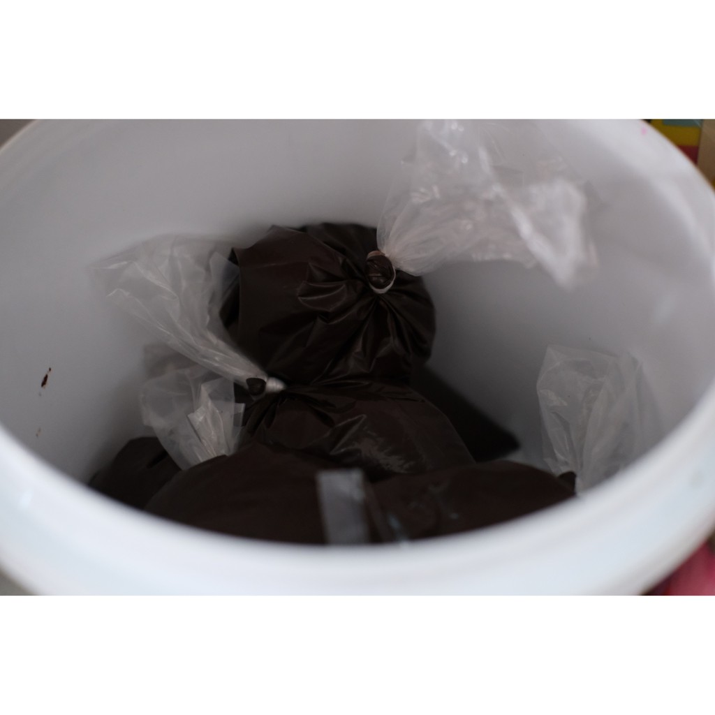 

DIP GLAZE ELMER DARK CHOCOLATE CELUPAN DONAT 250gr