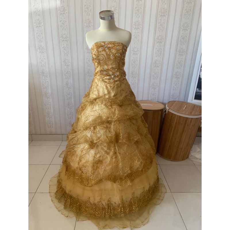 gaun prewedding second / gaun prewedding preloved / gaun prewedding gold 01