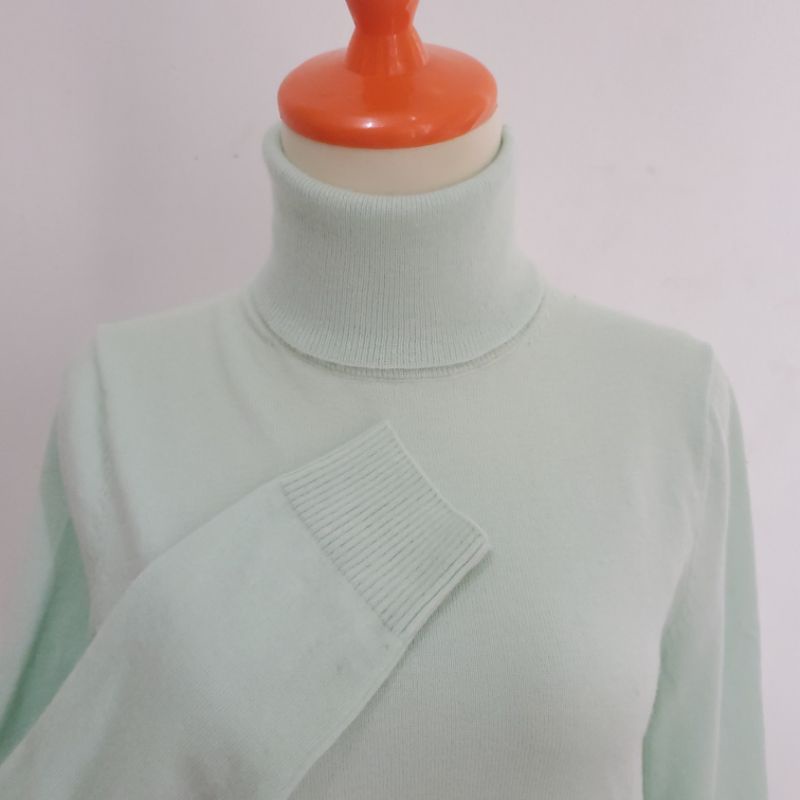 Thrift/preloved knit rajut turtleneck mint GAP