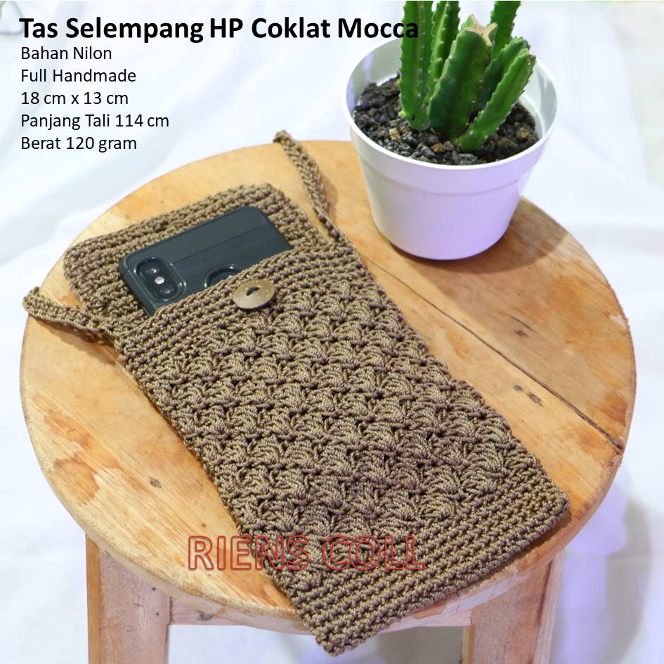 TAS HP RAJUT. TAS HANDPHONE. TAS HP SELEMPANG RAJUT NILON WARNA COKLAT MOCCA. Riens Collections