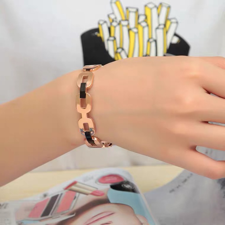 Gelang Tangan Rantai titanium steel Lapis rose gold 18K Anti Air hypoallergenic Gaya Korea Untuk Wanita