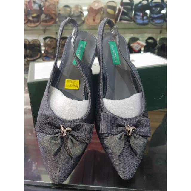 Sepatu pansus tali belakang wanita
