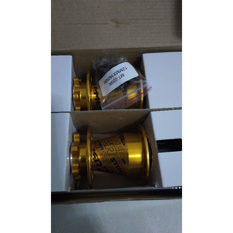 HUB-FREEHUB STRUMMER MT/HM 039 32 HOLE