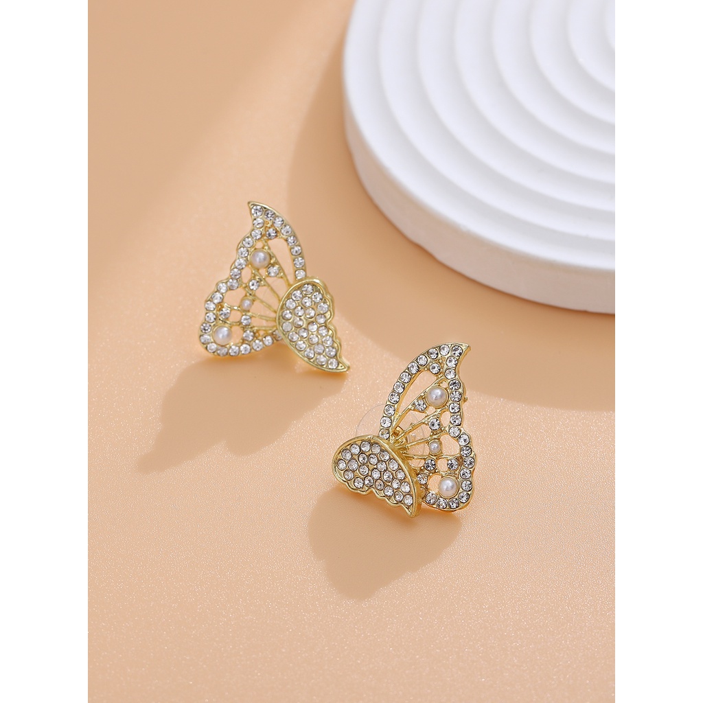 Anting Stud Desain Kupu-Kupu Aksen Berlian Gaya retro korea Untuk Wanita