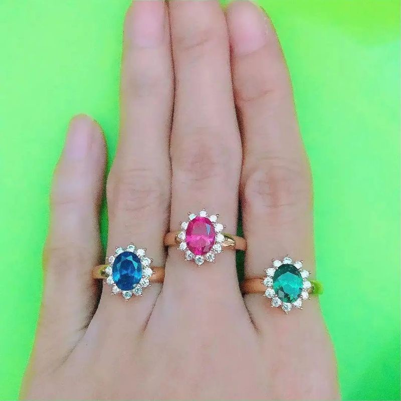 Cincin batu warna merah, hijau, biru UBS kadar 8K 375