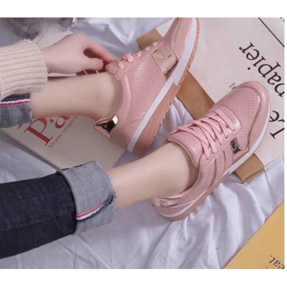 SEPATU SNEAKER WANITA - SEPATU IMPORT BATAM