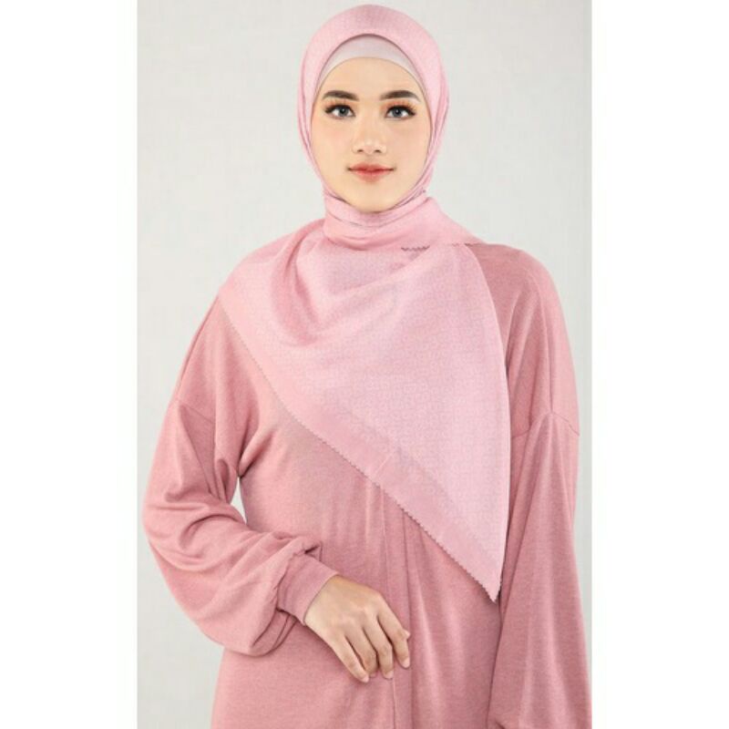 Buttonscraves tapis square bubble gum preloved