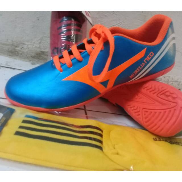 Sepatu putsal