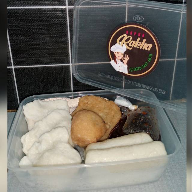 

Pempek Pelmbang ( Frozen food )
