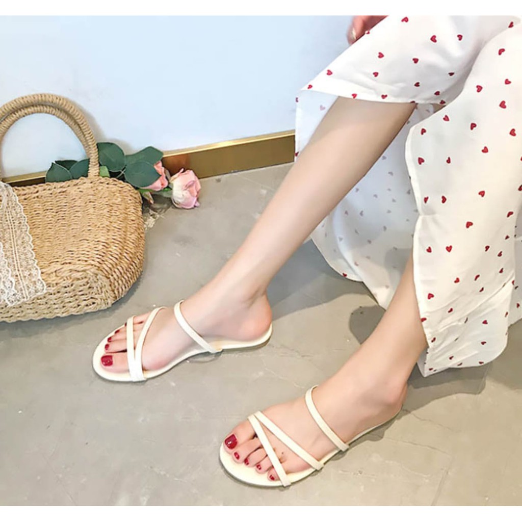 DAFF 28 FLIPFLOP BERLYANA