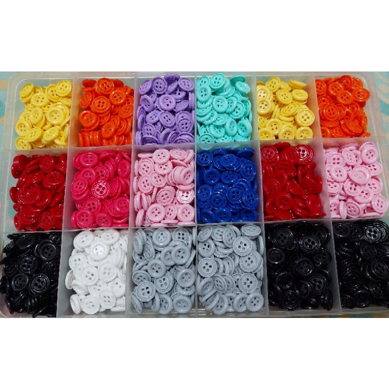 Kancing Besar Warna 1,5cm