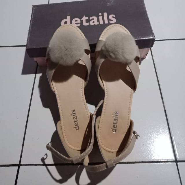 Sandal Sepatu  Details Murah