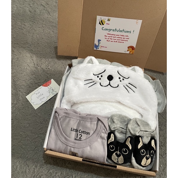 Hampers Bayi Selimut | Kado bayi | Kado bayi cowo | Kado bayi cewe | Hampers baby girl | Hampers baby boy | Selimut bayi | Hampers baby newborn-Flo selimut 1 - Abu