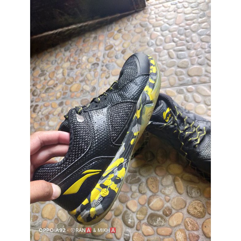 sepatu badminton lining cloud ace g5