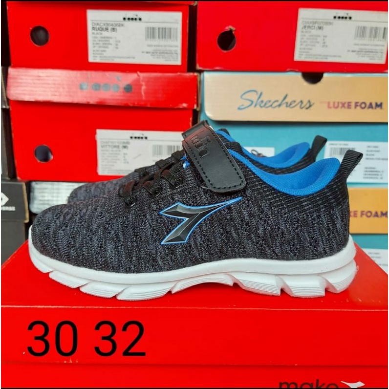 Sepatu Diadora anak